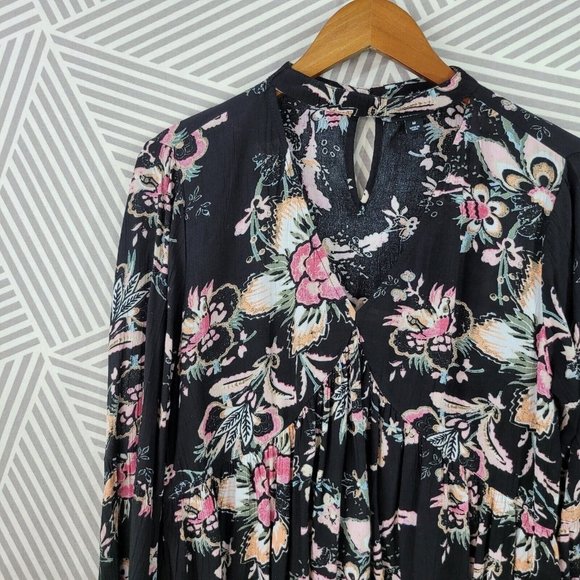 Ana Size Medium Shirt Top Bell Sleeve boho romantic Peasant Top Keyhole coat - Picture 3 of 7